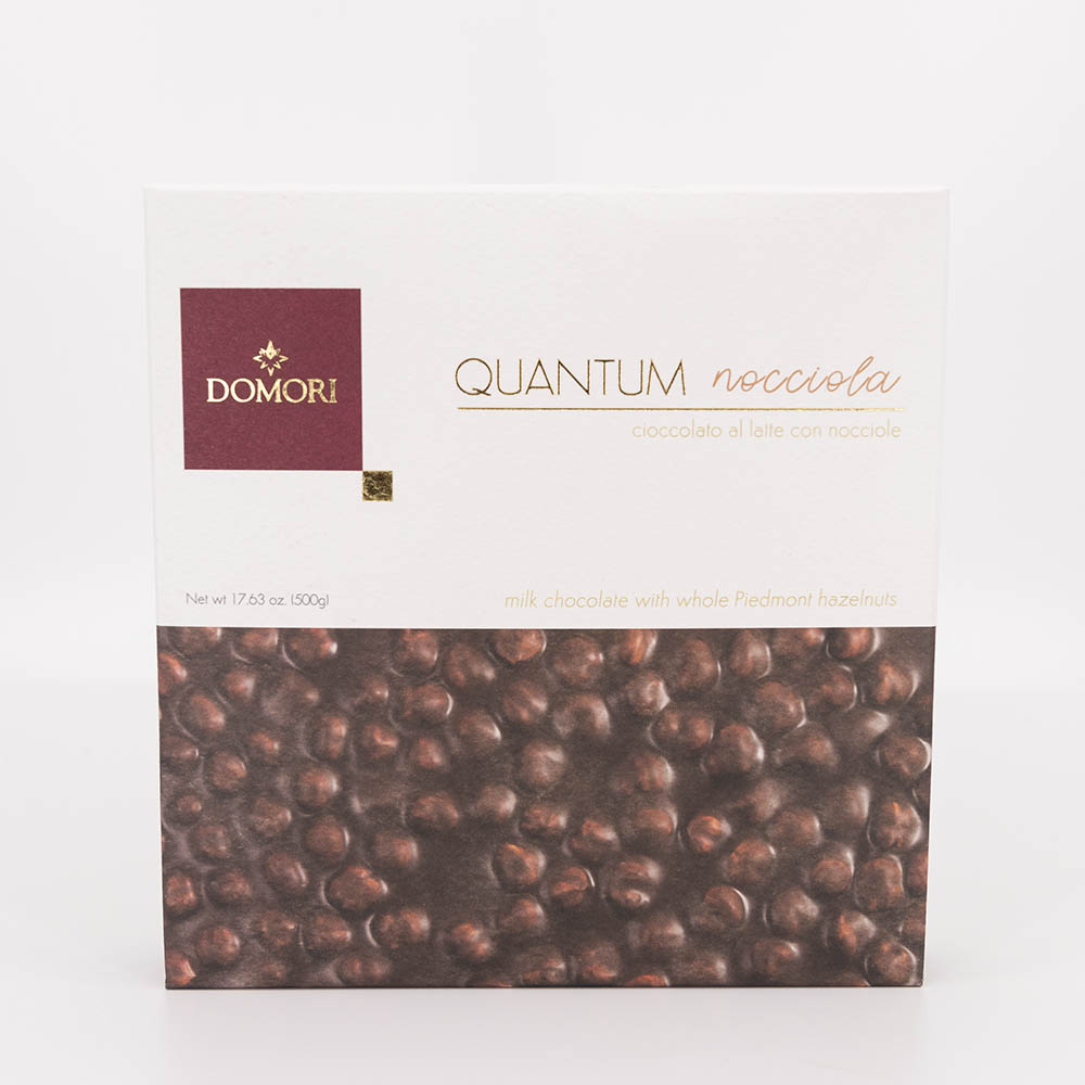 Domori Quantum молочный шоколад с лесными орехами