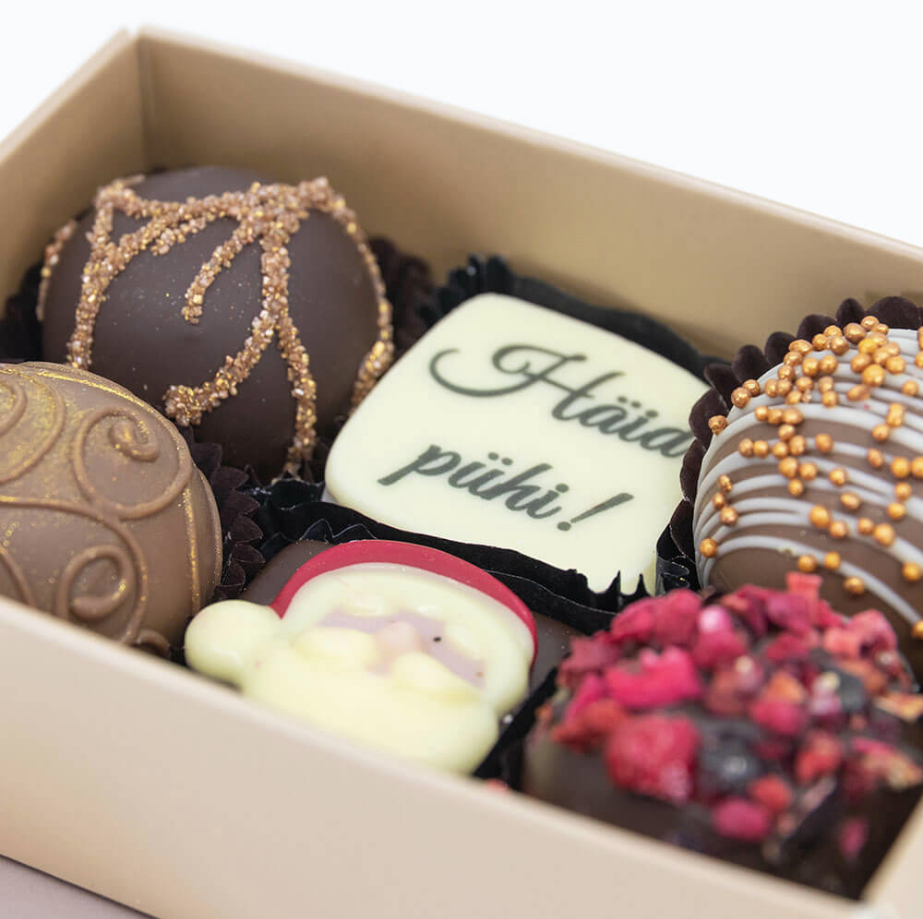 Christmas chocolate box 6 truffles - Image 3